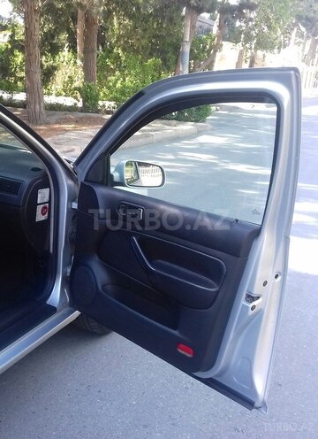 Volkswagen Golf 2002, 347,500 km - 2.0 л - Bakı