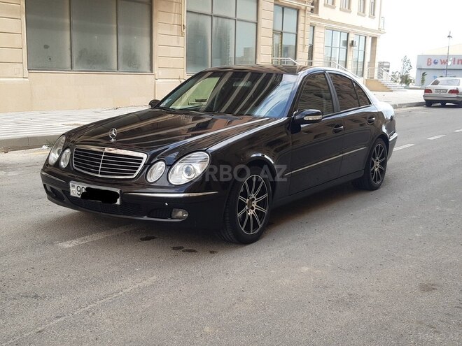 Mercedes E 220 2004, 376,500 km - 2.2 l - Bakı