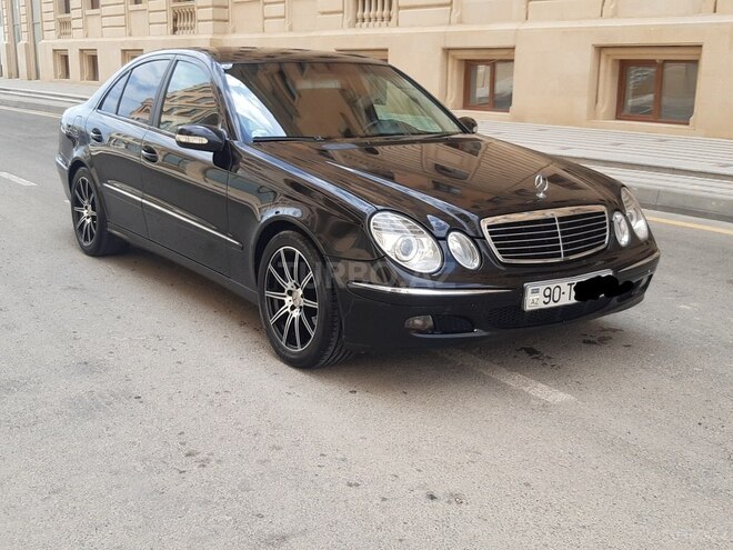 Mercedes E 220 2004, 376,500 km - 2.2 l - Bakı