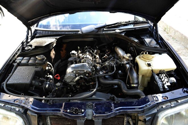 Mercedes C 220 2000, 383,779 km - 2.2 l - Bakı