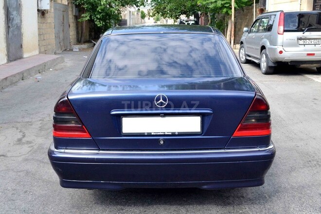 Mercedes C 220 2000, 383,779 km - 2.2 l - Bakı