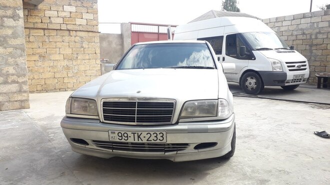 Mercedes C 220 2000, 380,000 km - 2.2 l - Bakı