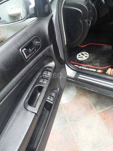 Volkswagen Passat 2002, 250,000 km - 1.8 l - Sumqayıt