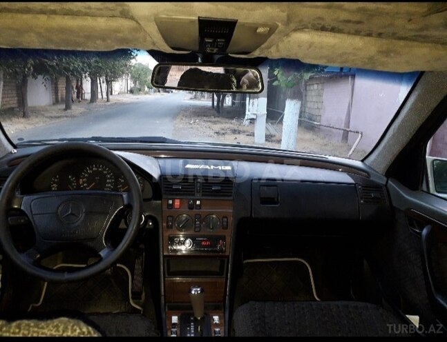 Mercedes C 180 1993, 420,000 km - 1.8 l - Biləsuvar