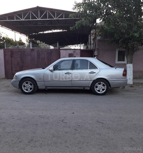Mercedes C 180 1993, 420,000 km - 1.8 l - Biləsuvar