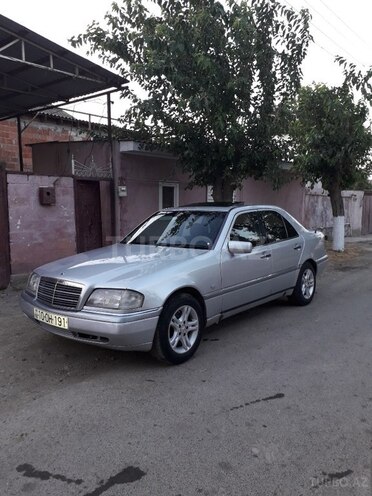 Mercedes C 180 1993, 420,000 km - 1.8 l - Biləsuvar