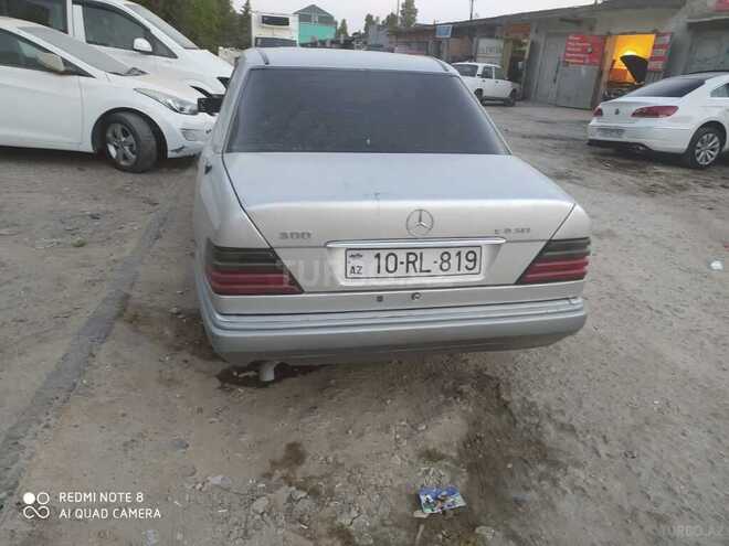 Mercedes E 300 1994, 283,121 km - 3.0 l - Bakı