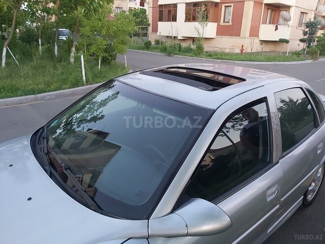 Opel Vectra 2000, 250,000 km - 2.0 l - Qazax