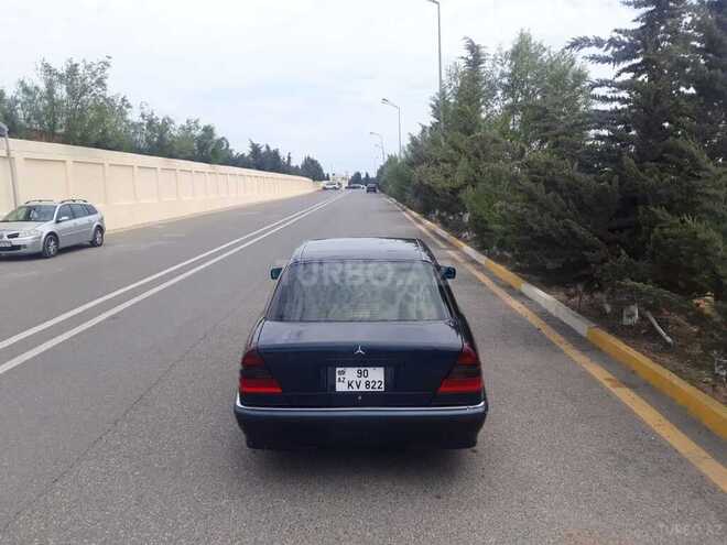 Mercedes C 240 1999, 210,000 km - 2.4 l - Bakı