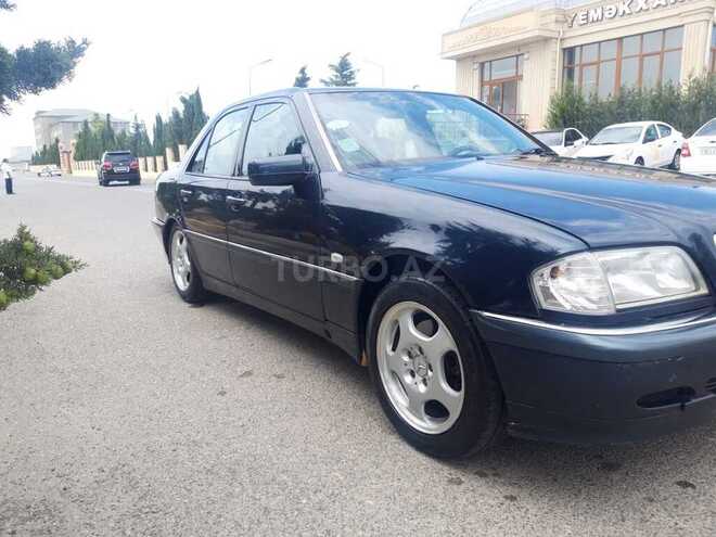 Mercedes C 240 1999, 210,000 km - 2.4 l - Bakı