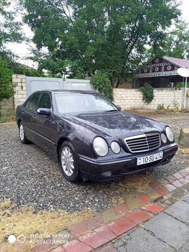 Mercedes E 220 2002, 580,000 km - 2.2 l - Bərdə