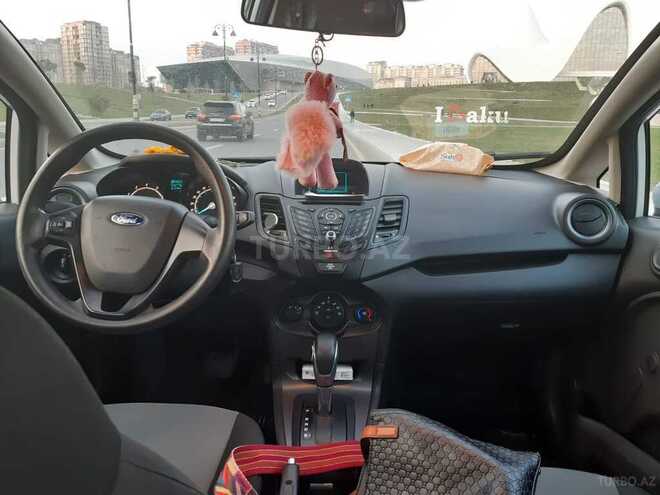 Ford Fiesta 2016, 42,000 km - 1.6 l - Bakı