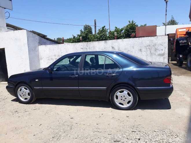 Mercedes E 230 1995, 258,000 km - 2.3 l - Lənkəran