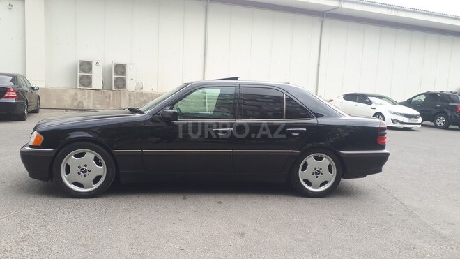 Mercedes C 230 1999, 325,705 km - 2.3 l - Bakı