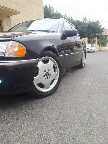 Mercedes C 230 1999, 325,705 km - 2.3 l - Bakı