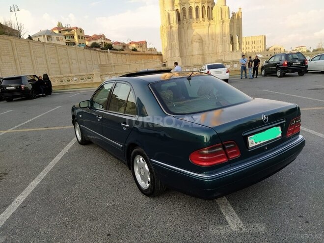 Mercedes E 230 1997, 380,000 km - 2.3 l - Bakı