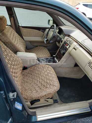 Mercedes E 230 1997, 380,000 km - 2.3 l - Bakı