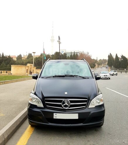 Mercedes V 220 2011, 295,000 km - 2.2 l - Bakı