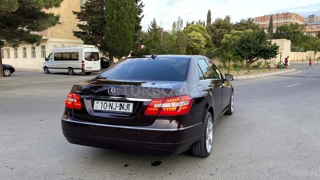 Mercedes E 220 2010, 170,000 km - 2.2 л - Bakı