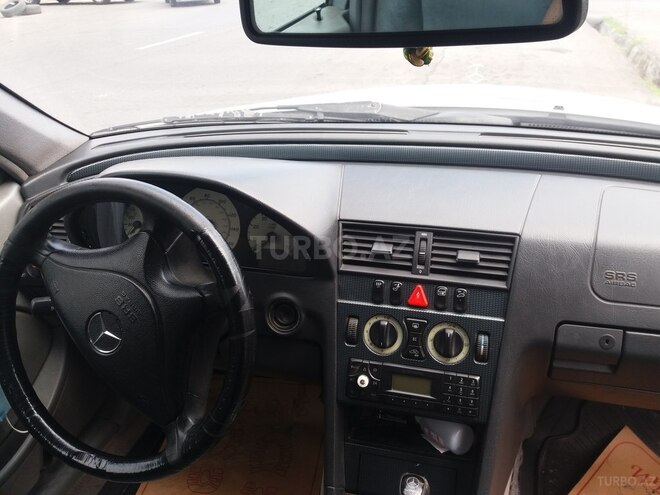 Mercedes C 230 1999, 264,100 km - 2.3 л - Qax