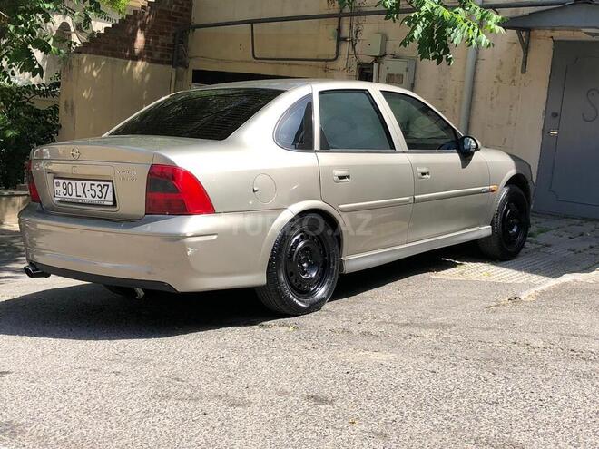 Opel Vectra 1999, 230,000 km - 1.8 l - Bakı