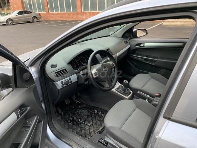 Opel Astra 2006, 290,000 km - 1.3 л - Bakı