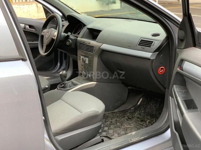Opel Astra 2006, 290,000 km - 1.3 л - Bakı