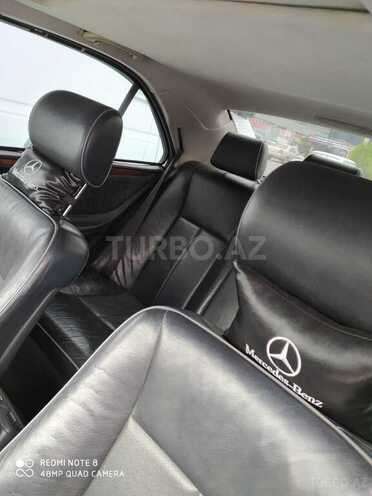 Mercedes E 320 2000, 196,000 km - 3.2 л - Şirvan