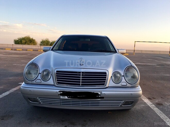 Mercedes E 240 1999, 265,000 km - 2.4 л - Kürdəmir