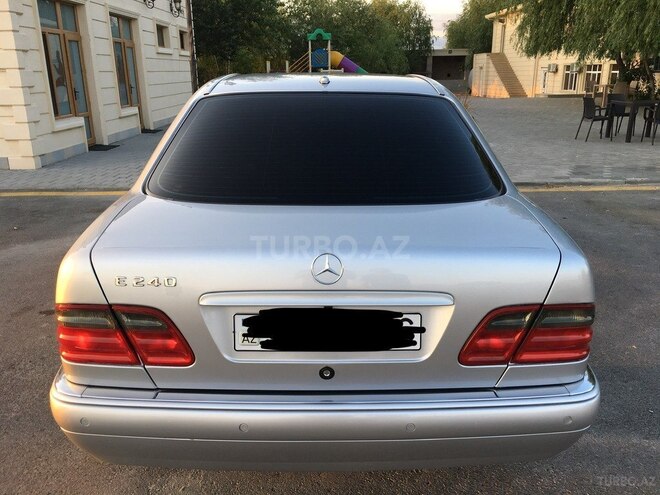 Mercedes E 240 1999, 265,000 km - 2.4 л - Kürdəmir