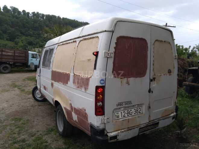 GAZ 2705-757 2002, 150,000 km - 2.8 l - Astara
