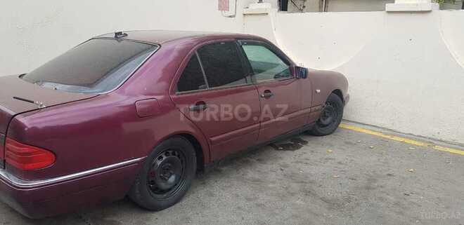 Mercedes E 230 1995, 383,655 km - 2.3 л - Mingəçevir