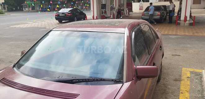 Mercedes E 230 1995, 383,655 km - 2.3 л - Mingəçevir