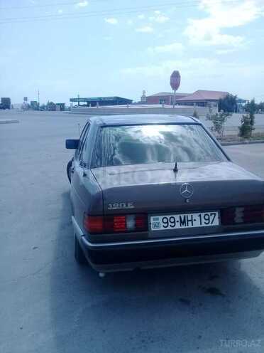 Mercedes 190 1989, 420,000 km - 2.0 l - Sabirabad