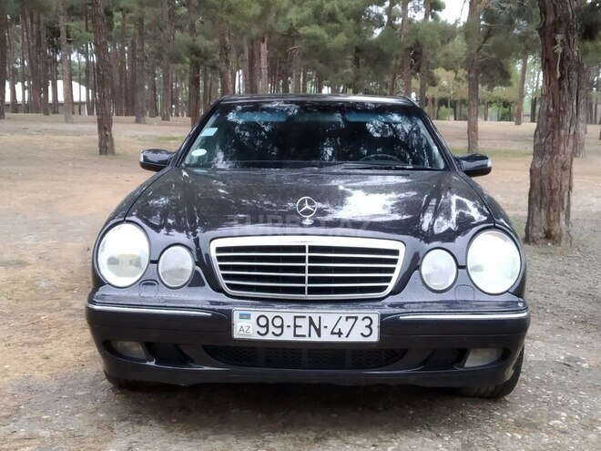Mercedes E 270 2001, 260,000 km - 2.7 l - Xudat