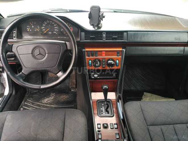 Mercedes E 200 1995, 495,000 km - 2.0 l - Bakı