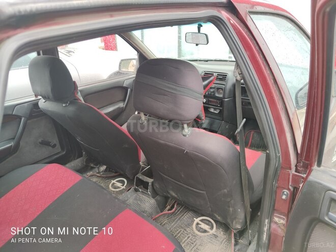 Opel Vectra 1992, 429,000 km - 1.8 l - Xaçmaz