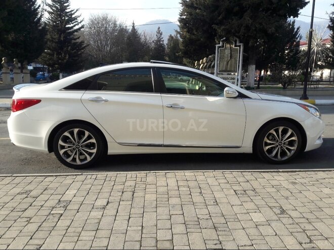 Hyundai Sonata 2013, 71,000 km - 2.0 l - Zaqatala