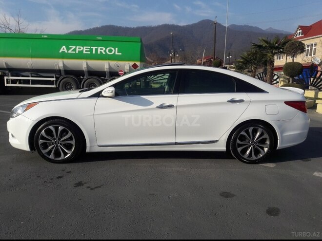 Hyundai Sonata 2013, 71,000 km - 2.0 l - Zaqatala