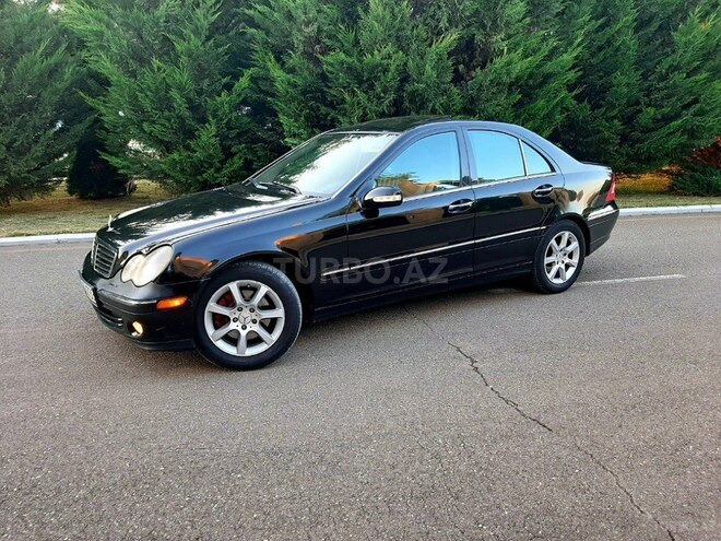 Mercedes C 280 2006, 287,000 km - 3.0 l - Qazax