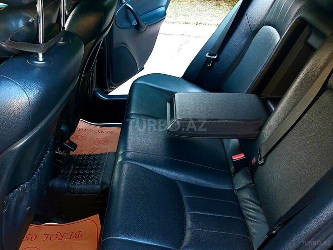 Mercedes C 280 2006, 287,000 km - 3.0 l - Qazax