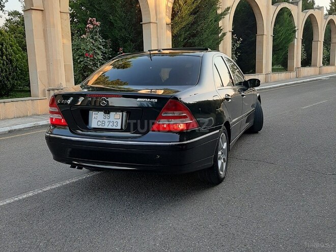 Mercedes C 280 2006, 287,000 km - 3.0 l - Qazax