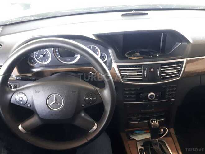 Mercedes E 220 2010, 297,000 km - 2.2 l - Bakı