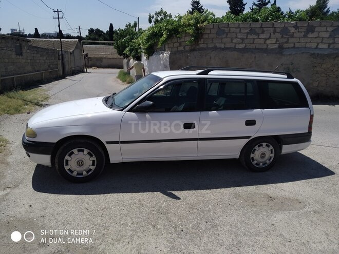 Opel Astra 1994, 211,321 km - 1.6 l - Bakı