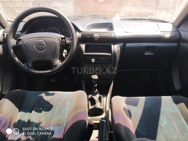 Opel Astra 1994, 211,321 km - 1.6 l - Bakı