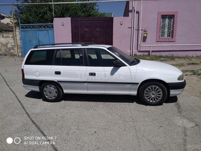 Opel Astra 1994, 211,321 km - 1.6 l - Bakı