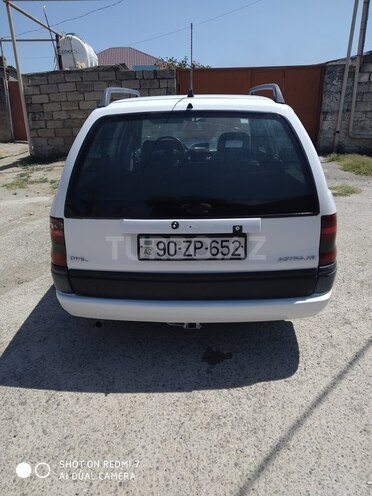 Opel Astra 1994, 211,321 km - 1.6 l - Bakı