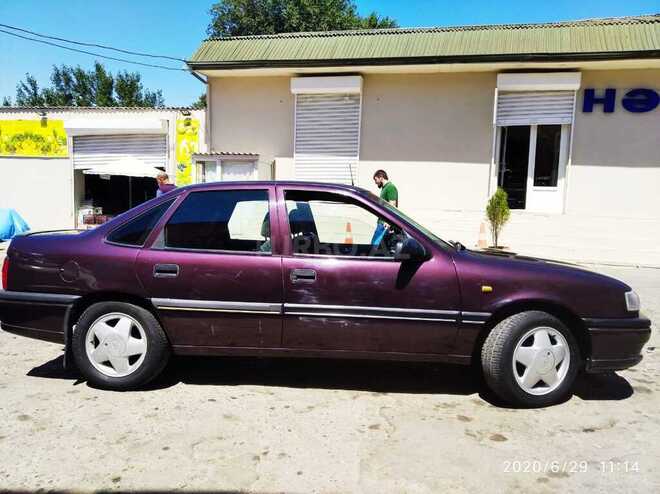 Opel Vectra 1994, 200,000 km - 2.0 l - Bakı
