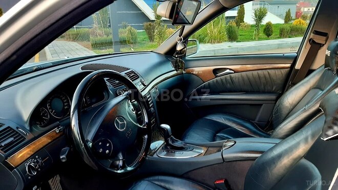Mercedes E 220 2002, 268,000 km - 2.2 l - Lənkəran