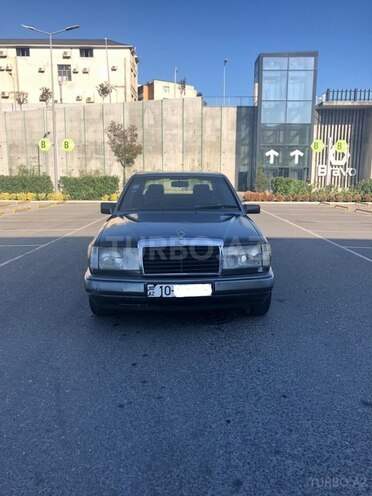 Mercedes E 200 1991, 318,000 km - 2.0 л - Bakı